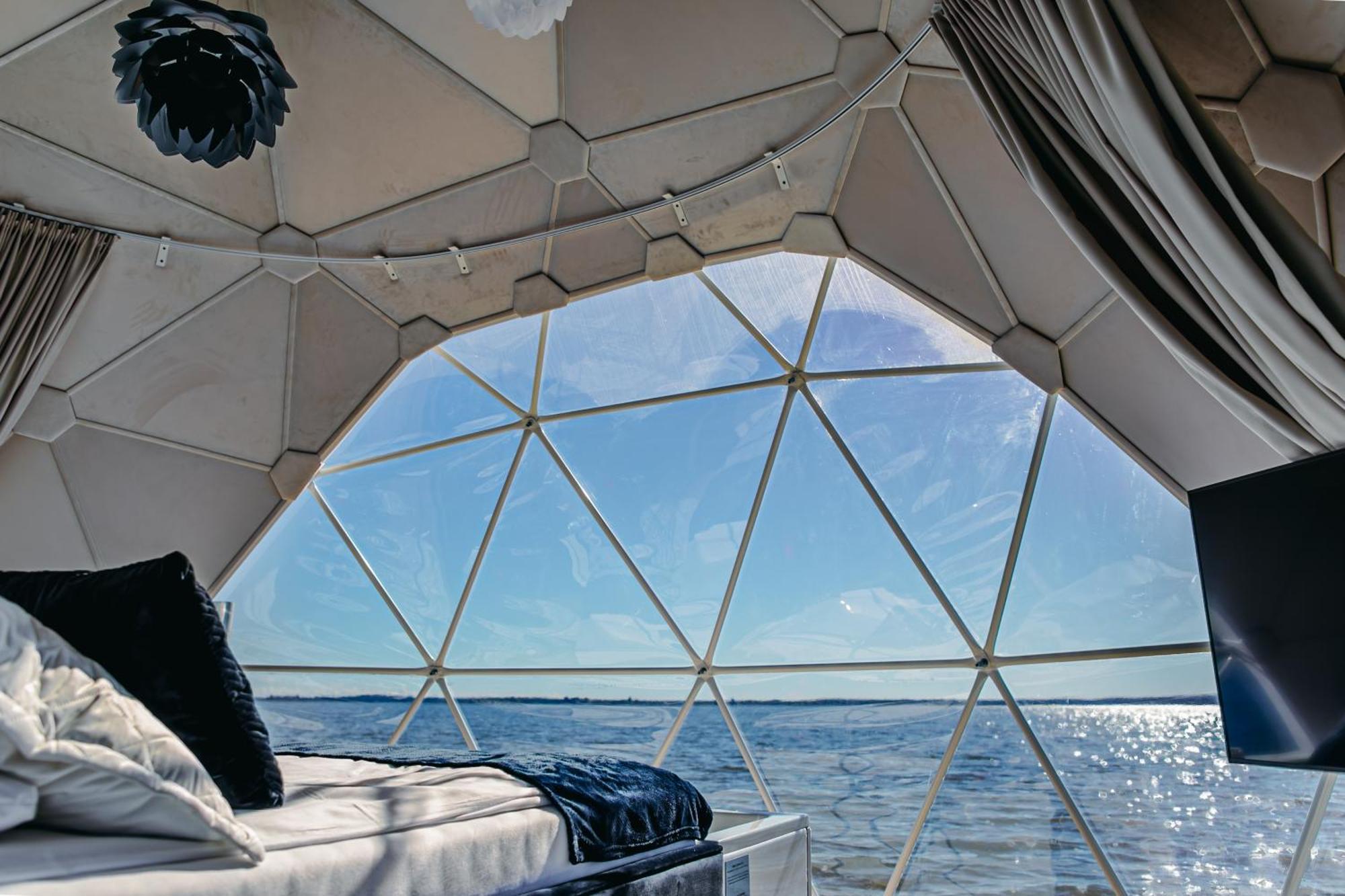 Grand Ht Houseboats - Domki Na Wodzie - Sauna, Jacuzzi, Kominek Mielno  Oda fotoğraf